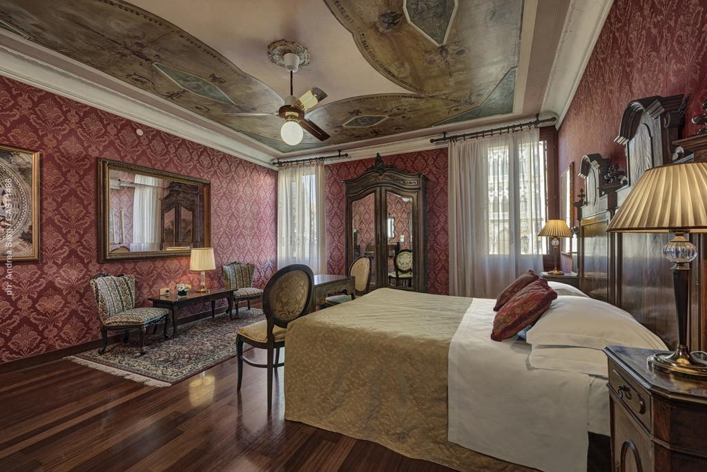 Hotel Galleria Venice Luaran gambar