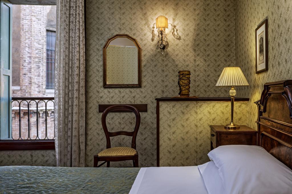 Hotel Galleria Venice Luaran gambar